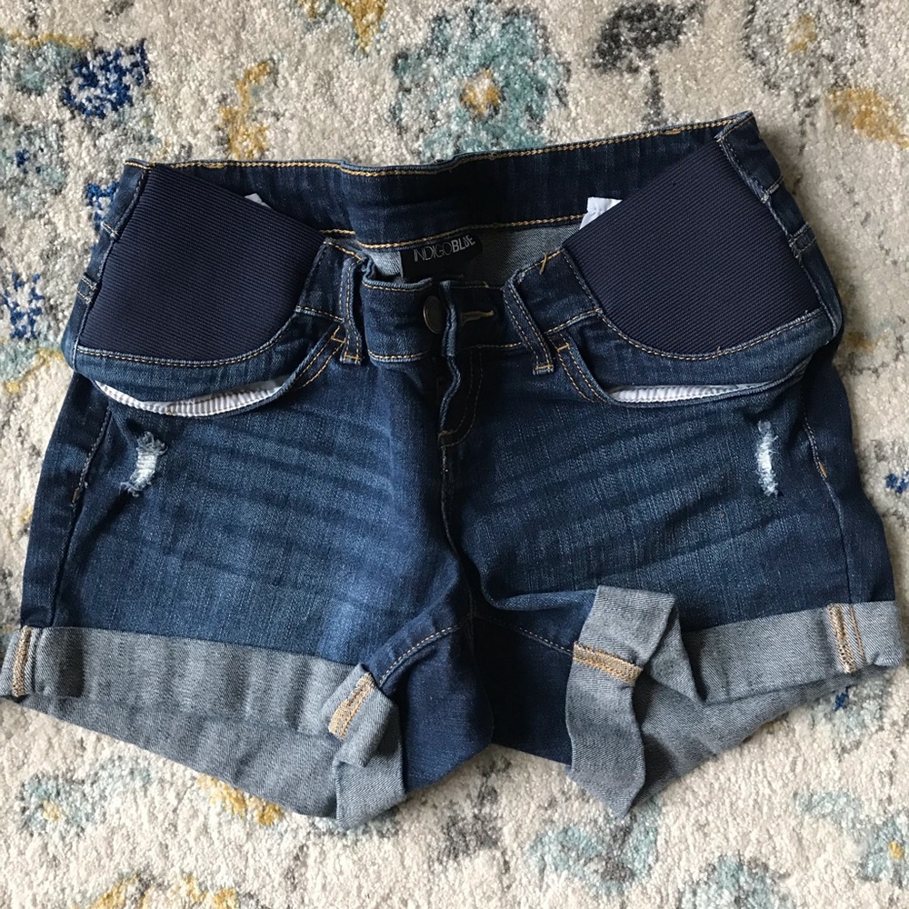 Maternity jean shorts XS